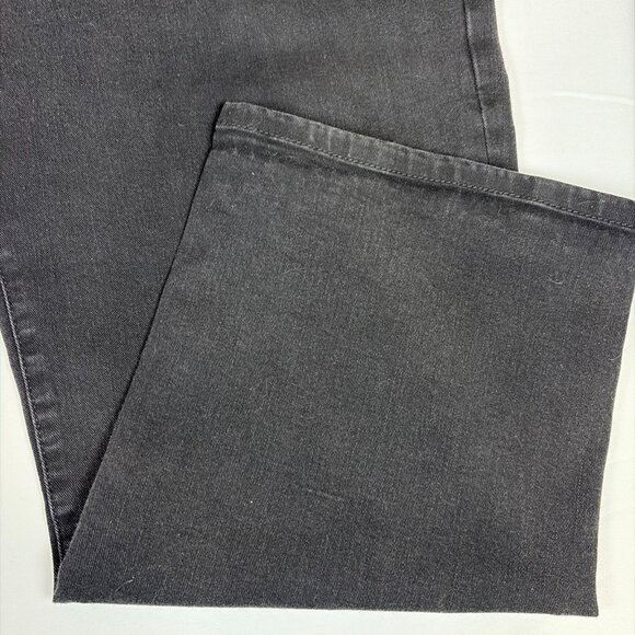 Lee Extreme Motion Relaxed Fit Straight Leg Jeans Men's 48x30 Black - Picture 2 of 9